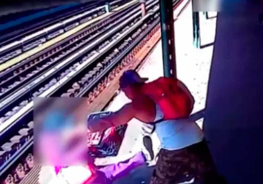 Lanzan a mujer a vías del Metro en NY
