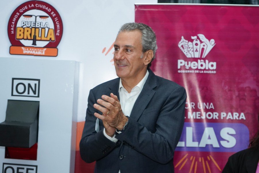 Puebla Brilla: 672 luminarias modernizadas en Tres Cruces, informa Ayuntamiento