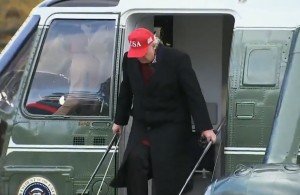 Air Force One regresa a EE. UU. por falla el&eacute;ctrica durante vuelo a Davos