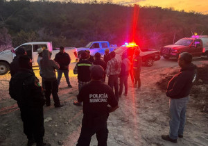 Decenas de personas combaten incendio en Tepexi y Ahuatempan