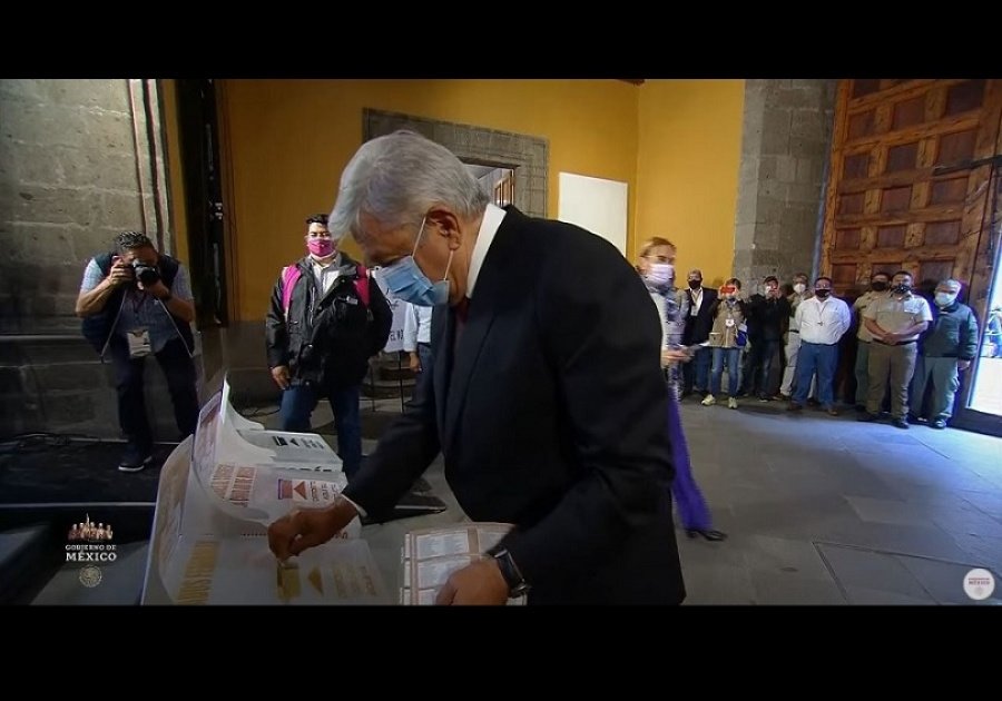 AMLO sólo ve por ahora el 2022