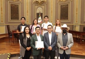 Comisión de Juventud del Congreso reconoce a danzantes poblanos que enaltecen a Puebla