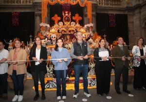 Inaugura José Chedraui el Corredor de Ofrendas 2024