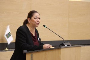 Aprueba Congreso licencia por tiempo indefinido de legisladora Laura Artemisa