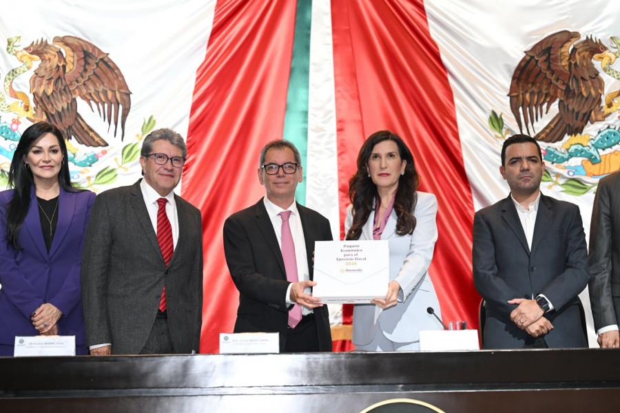 Entrega SHCP Paquete Económico 2026 basado en ingresos tributarios