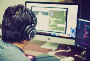 &iquest;Qui&eacute;n controla el Wetware?