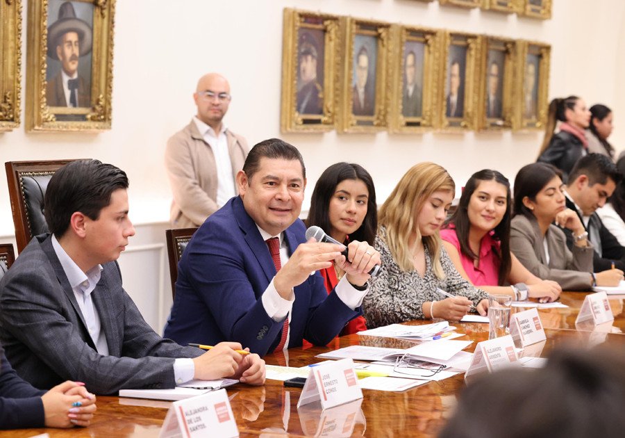 Armenta impulsa gobierno de las juventudes como agentes de la transformación