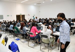 Supervisa Lilia Cedillo aplicaci&oacute;n del Examen General de Admisi&oacute;n a la BUAP