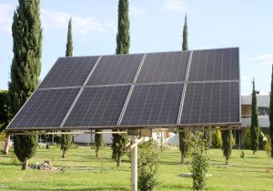 Instalarán paneles solares en escuelas públicas de Puebla
