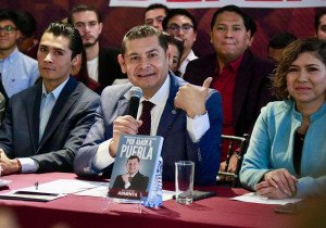 Reactivación ferroviaria de pasajeros de AMLO pone a México a la vanguardia: Armenta