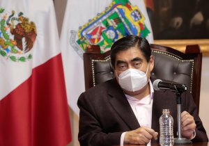 Facilita Gobierno de Puebla entrega de indemnizaciones a afectados de Xochimehuacan: MBH
