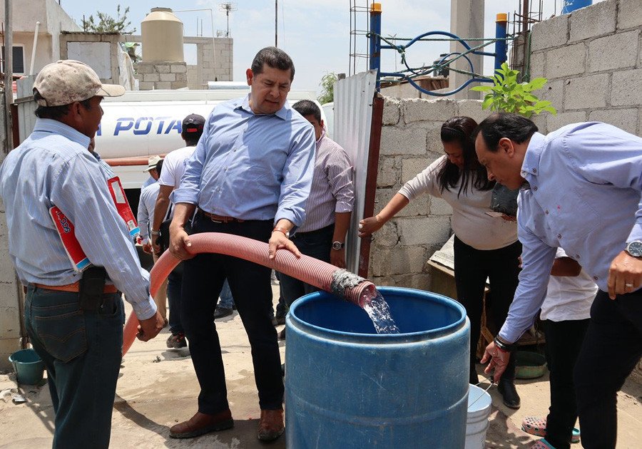 Las necesidades sociales, como la escasez de agua, se atienden con prontitud y cercanía: Armenta