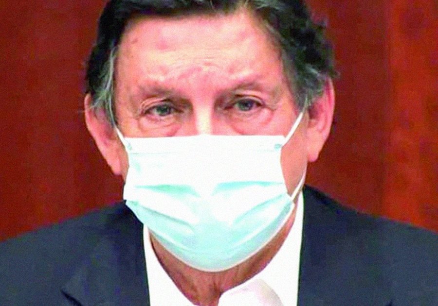 Napoleón Gómez Urritia da positivo a Covid-19
