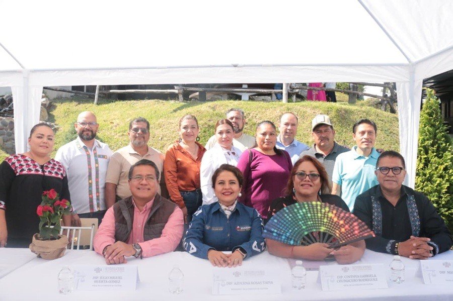 Comisión de Cultura del Congreso sesiona en el municipio de Huauchinango; promueven tradiciones de la región