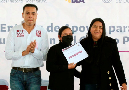 Entrega SDR apoyos a productores de valle de Libres y Sierra Nororiental