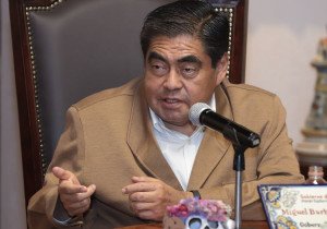 Ultraderecha, sin posibilidad en Puebla: Barbosa