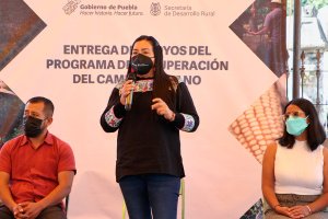 Entrega SDR apoyos para programas de Recuperación del Campo Poblano