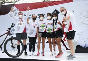 Participan más de 2 mil poblanas y poblanos en “Carrera y Feria por la Salud 2022”