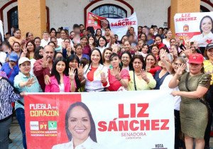 Fortalece Liz Sánchez vínculos con habitantes de Huauchinango y Xicotepec
