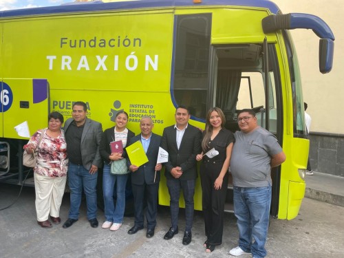 Implementan IEEA y Fundaci&oacute;n Traxi&oacute;n un Aula M&oacute;vil a trav&eacute;s de &ldquo;En Ruta por la Educaci&oacute;n&rdquo;
