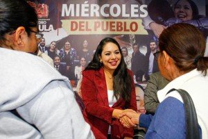 Refrenda Tonantzin Fern&aacute;ndez cercan&iacute;a y sensibilidad con las y los cholultecas a trav&eacute;s del &ldquo;Mi&eacute;rcoles del Pueblo&rdquo;