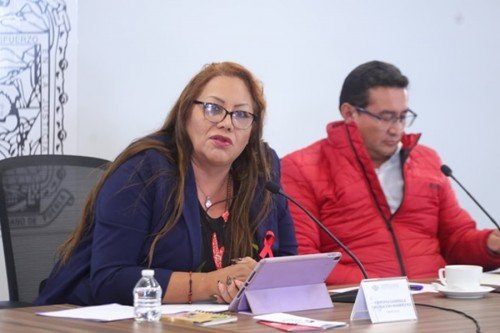 Promueven en Congreso concientizaci&oacute;n del VIH/SIDA y acceso a servicios de salud