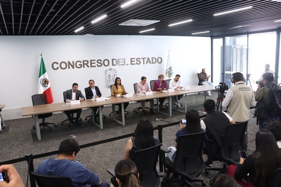Presenta Comisión de Control, Vigilancia y Evaluación de la ASE, informe anual de actividades