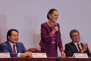 Sheinbaum defiende reforma al Poder Judicial y rechaza críticas sobre autoritarismo