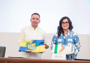 Firman hermanamiento San Andrés Cholula y San Pedro Tlaquepaque