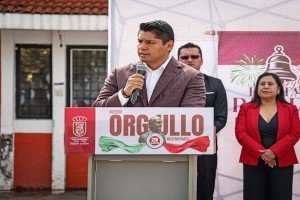 Omar Muñoz honra el legado de Josefa Ortiz de Domínguez en su conmemoración natal