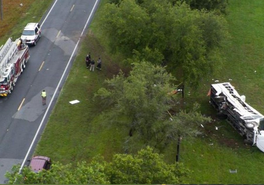 Lamenta AMLO fallecimiento de trabajadores mexicanos en accidente en Florida