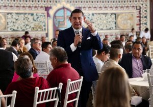 Desarrollo integral en equipo con empresarios: Alejandro Armenta