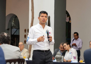Eduardo Rivera expone ante la Coparmex Puebla su plan para el desarrollo sostenible e incluyente