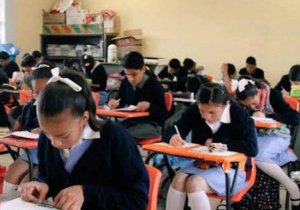 Escuela Tiempo completo ilustración 