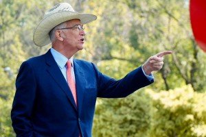 TV Azteca, depredación, abuso e ilegalidades