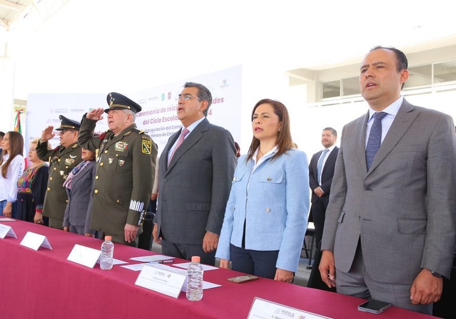 Trabajo en equipo entre docentes y padres de familia, esencial para &eacute;xito acad&eacute;mico de estudiantes: Sergio Salom&oacute;n