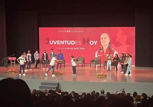 En Puebla, más de 2 mil 500 jóvenes demuestran su apoyo a Claudia Sheinbaum