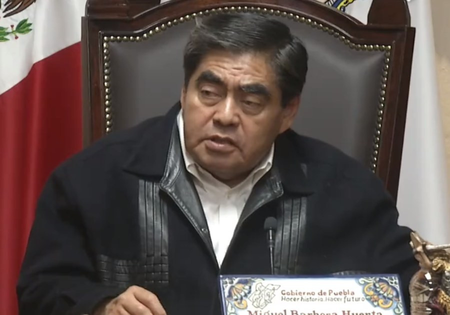 Convoca Barbosa a marchar en defensa de la "4T" en Puebla