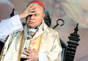 Hospitalizan a Sandoval Íñiguez