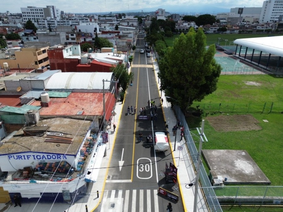 Entrega Pepe Chedraui rehabilitaci&oacute;n vial en la Junta Auxiliar de San Baltazar Campeche