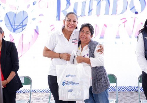 Contin&uacute;a Lupita Cuautle con entrega de apoyos alimentarios a familias sanandrese&ntilde;as