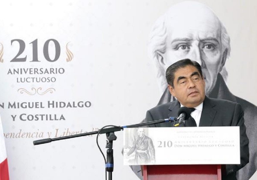 Miguel Barbosa Huerta