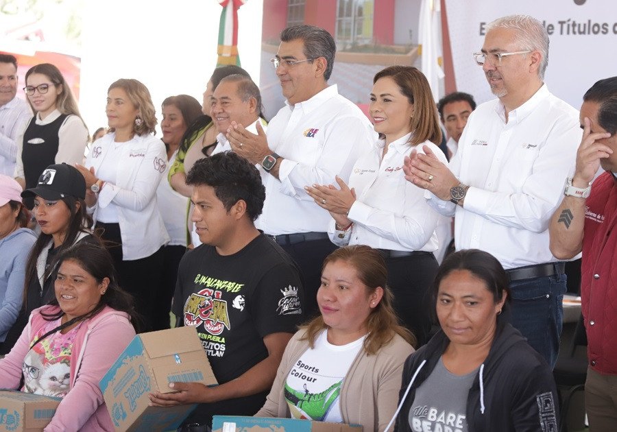 En Puebla, poblaci&oacute;n vulnerable cuenta con respaldo del gobierno estatal: Sergio Salom&oacute;n