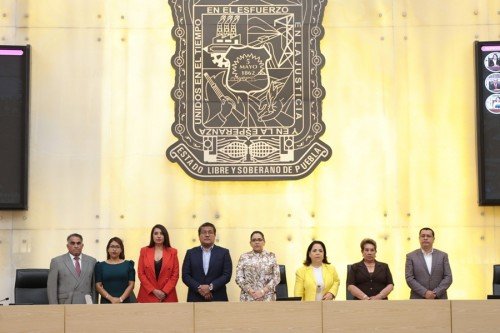 Impulsan en el Congreso iniciativa para llevar artesan&iacute;as poblanas al mercado internacional