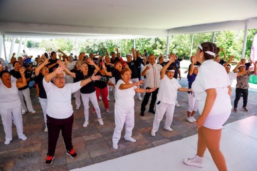 Realiza DIF Puebla Capital activaci&oacute;n f&iacute;sica masiva de personas adultas mayores en la Laguna de Chapulco&rdquo;