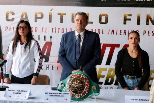 Presidente del CMB, Mauricio Sulaim&aacute;n, presenta el cap&iacute;tulo final entre Gaby &ldquo;La Bonita&rdquo; S&aacute;nchez y la argentina Tamara Demarco