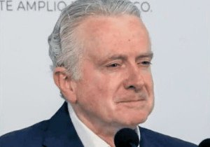 Santiago Creel se baja de la contienda interna para ser el candidato presidencial del Frente