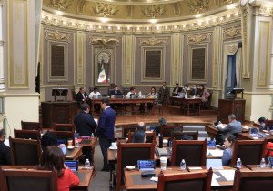 Abandonan diputadas al PAN; se sumarían al Grupo Plural