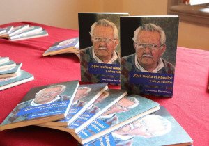 Presentan el libro ¿Qué sueña el Abuelo?