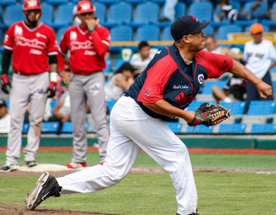 Pericos de Puebla refuerzan su bater&iacute;a